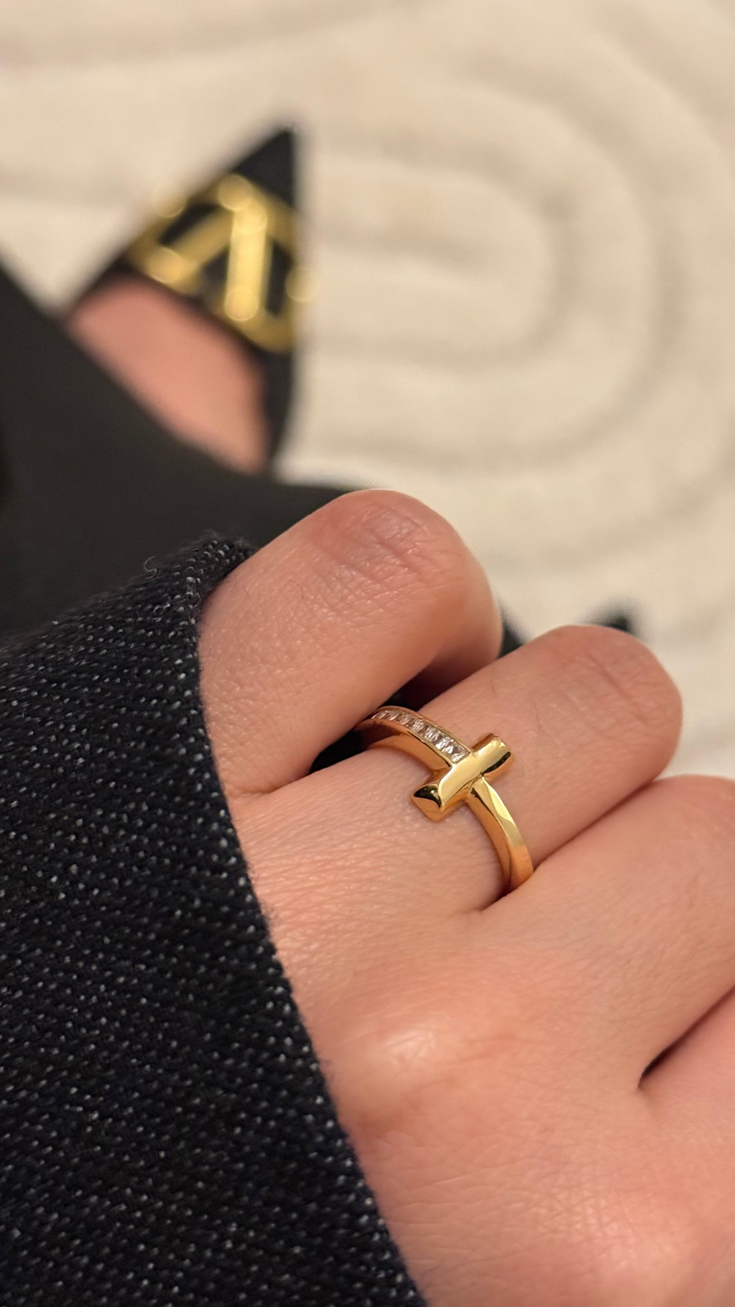 Yavana ring