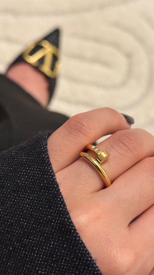 Pheadra ring 