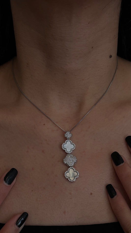 Carla necklace