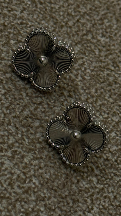 Multi Lily earrings
