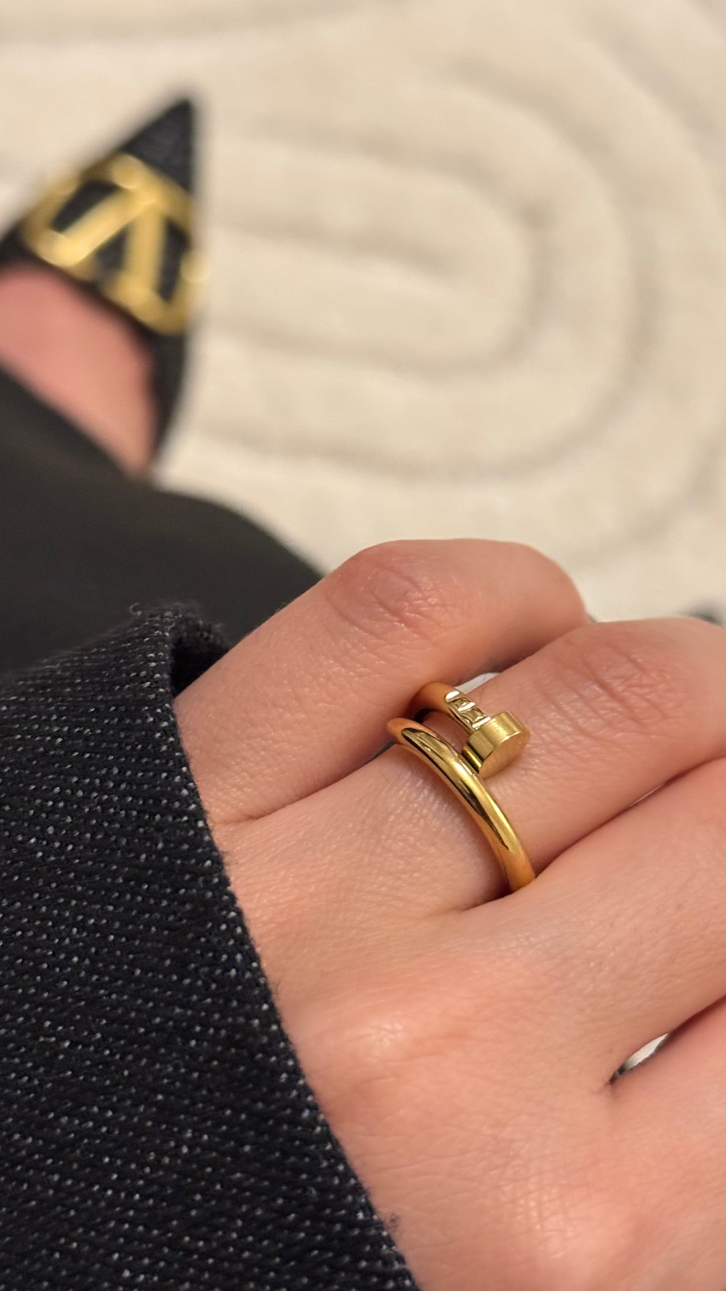 Pheadra ring 