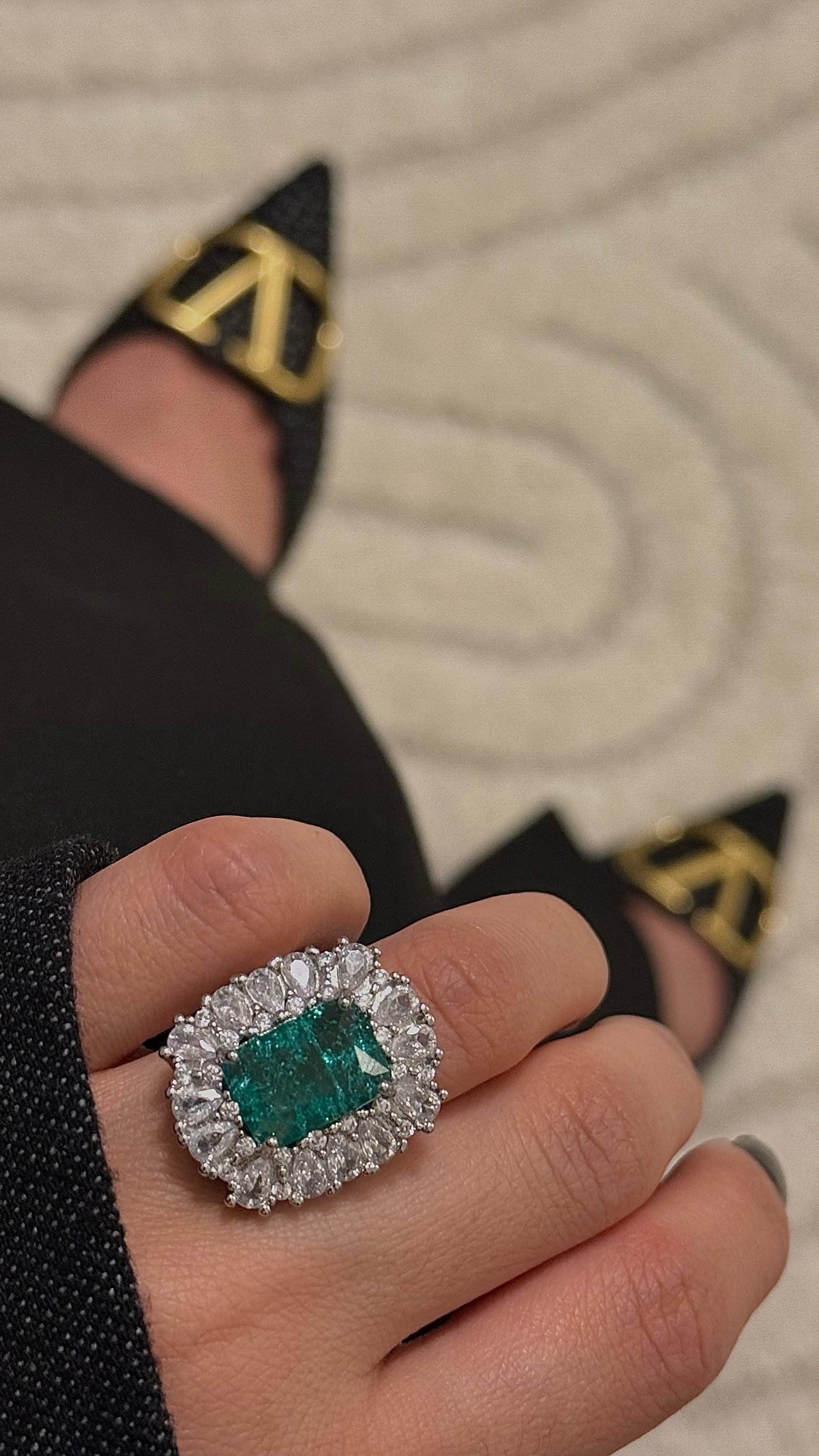 Zemered ring 