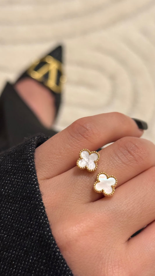 Multi lily ring
